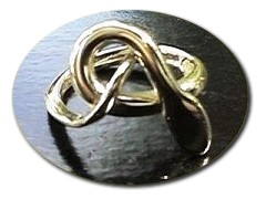 18 ct Gold Adder Ring.